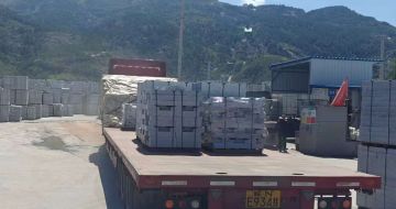 太原 芝麻白仿形路沿石，直形路沿石