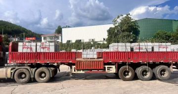 太原 芝麻灰花岗岩地铺石出货日常