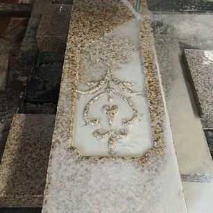 太原 黄金麻花岗岩异形加工雕刻栏杆大柱