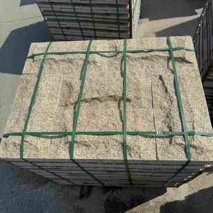 太原 黄金麻花岗岩石材自然面蘑菇石成品