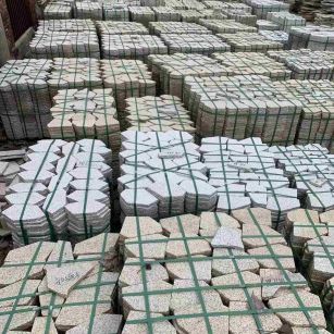 太原 黄金麻白麻花岗岩荔枝面地铺石(冰裂纹)