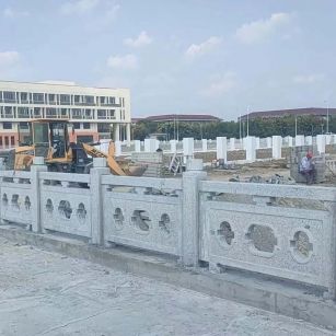 太原 白麻花岗岩荔枝面河道栏杆