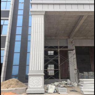 太原 芝麻白光面花岗岩门楼大柱（罗马柱）配雕花底座