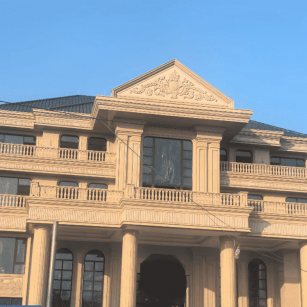 太原黄金麻别墅外墙干挂石材效果示例