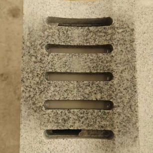 太原 芝麻白拉丝面花岗岩U型开槽排水槽