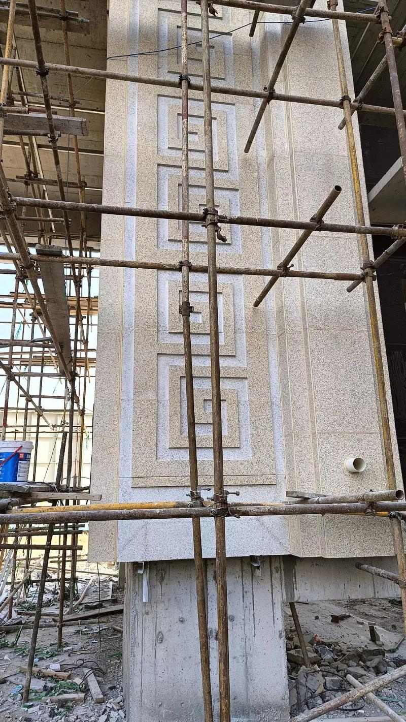 太原 黄金麻花岗岩别墅外墙干挂回纹造型效果