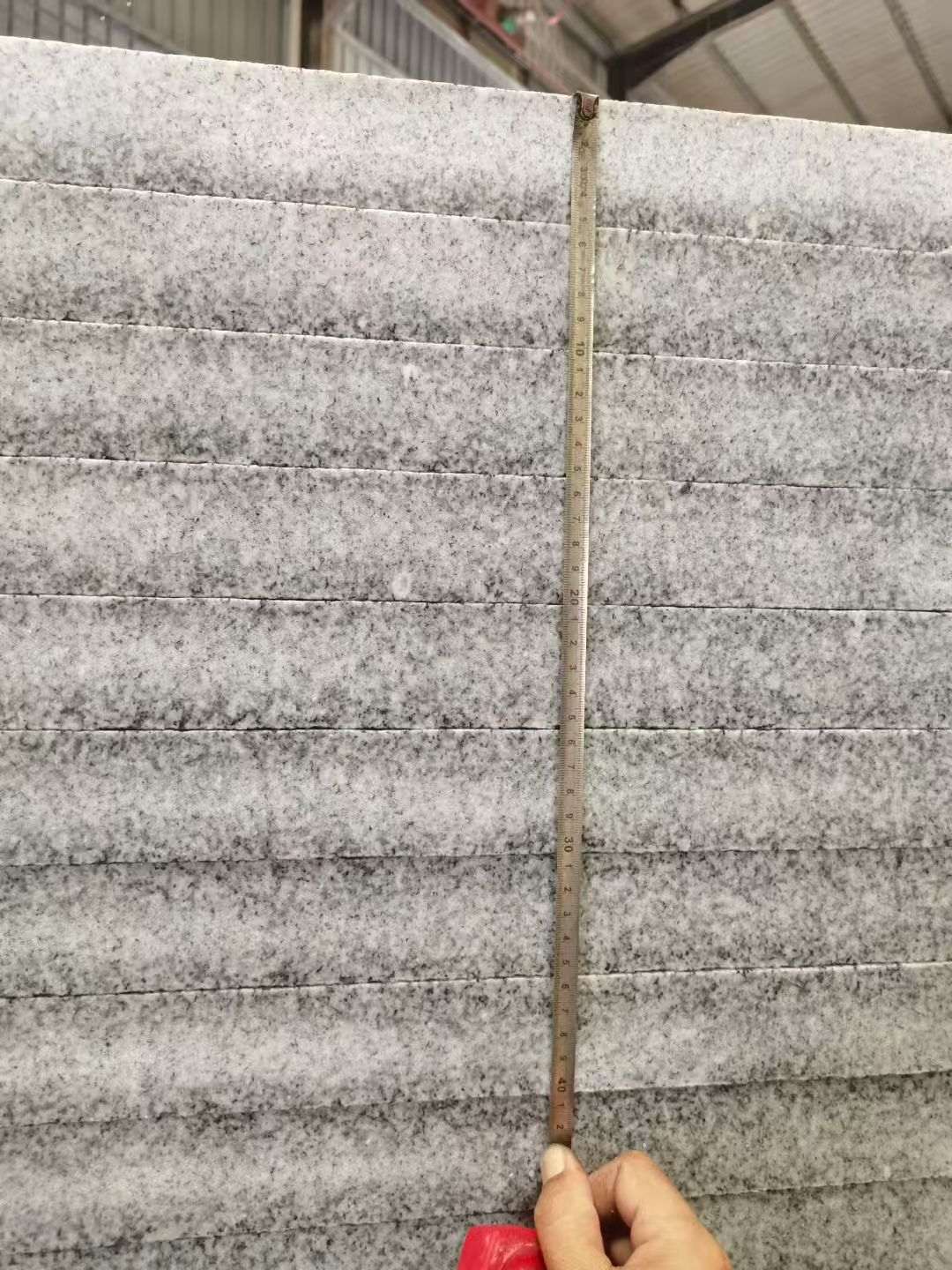 太原 芝麻白火烧成品厚薄均匀，B料价格接近A料质量