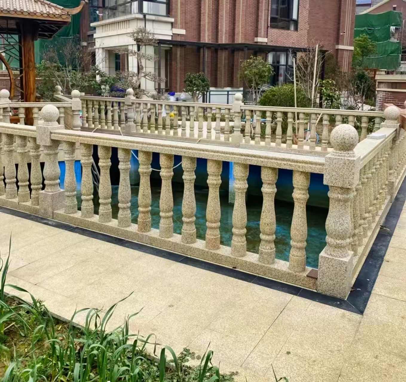 太原黄金麻花岗岩石材栏杆，扶手，将军柱，花瓶柱