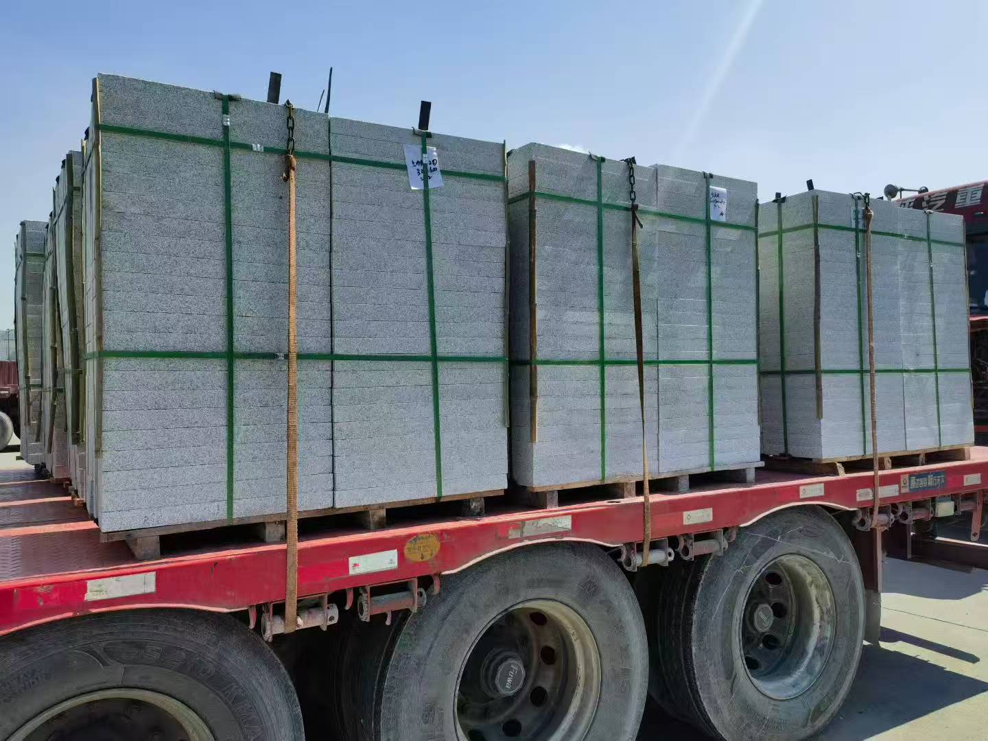 太原芝麻白花岗岩出货日常地铺石