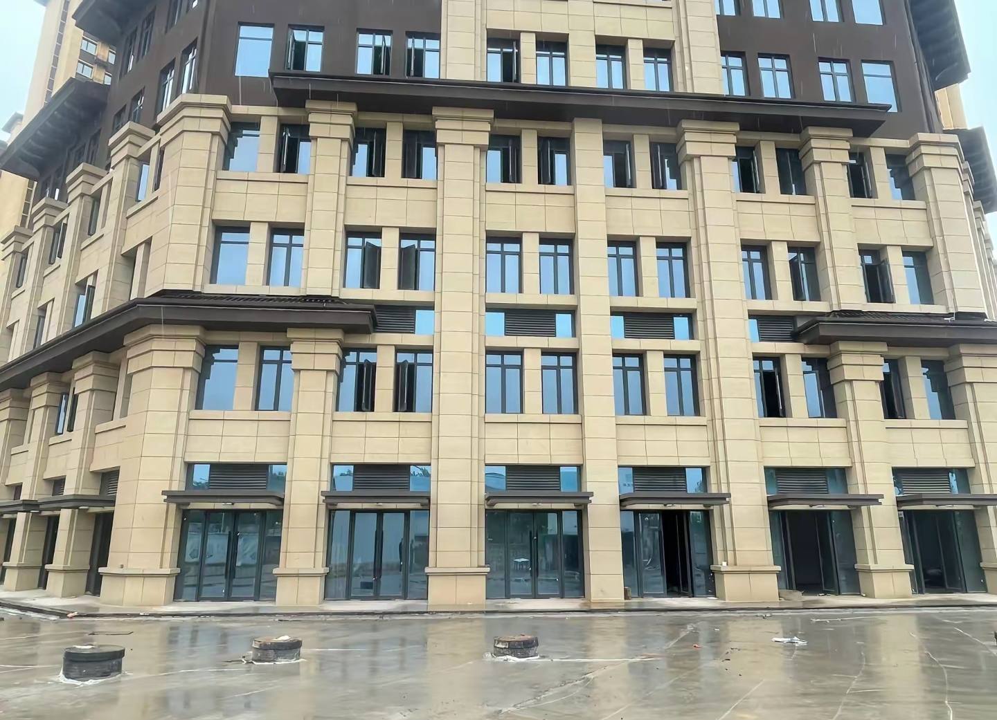 太原 黄金麻花岗岩荔枝面小区外墙干挂