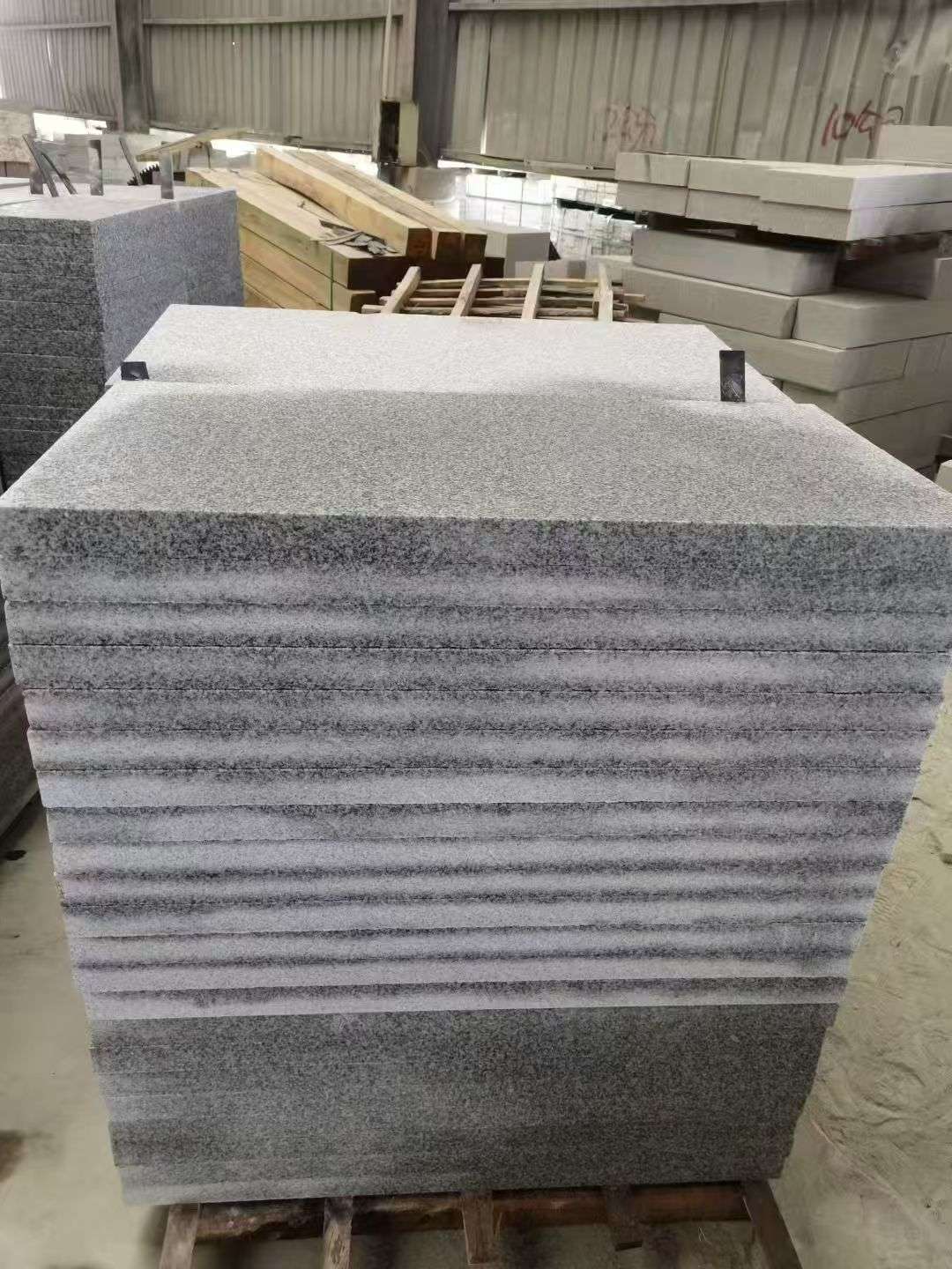 太原 芝麻白5公分火烧地铺成品，900*400，规格可定制