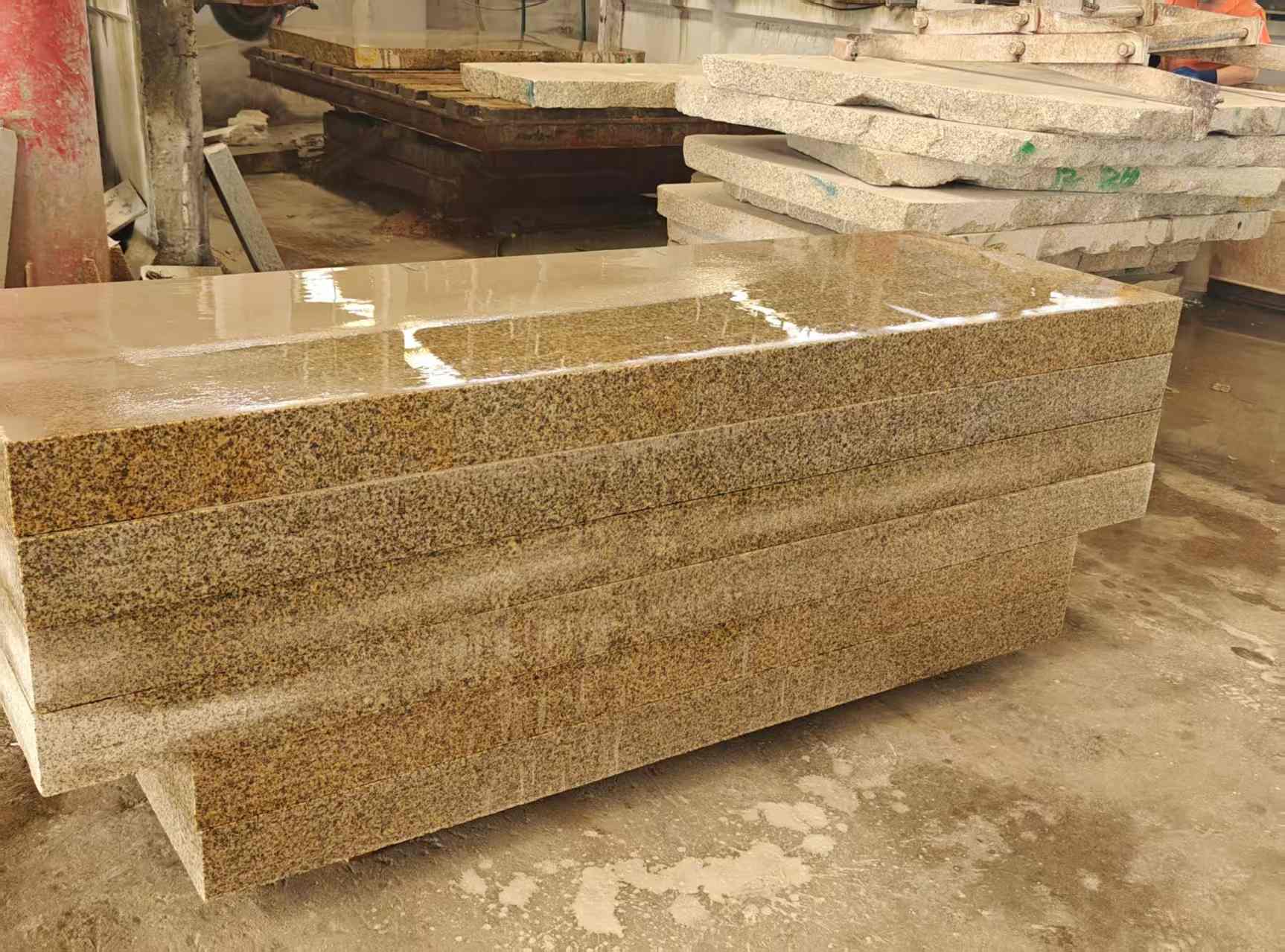 太原 黄金麻栏杆料半成品加工中