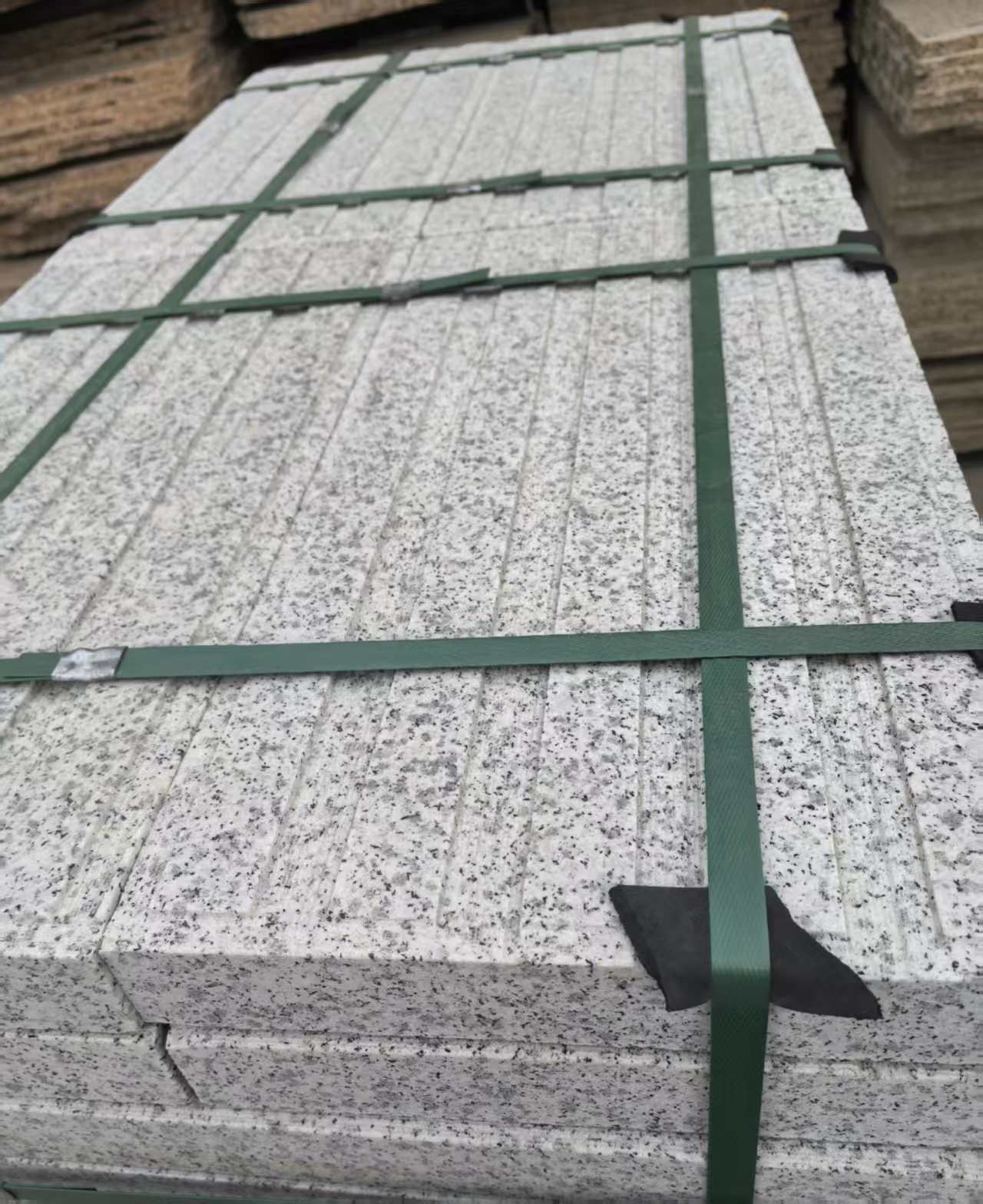 太原 白麻花岗岩直行盲道石，盲条，地铺石