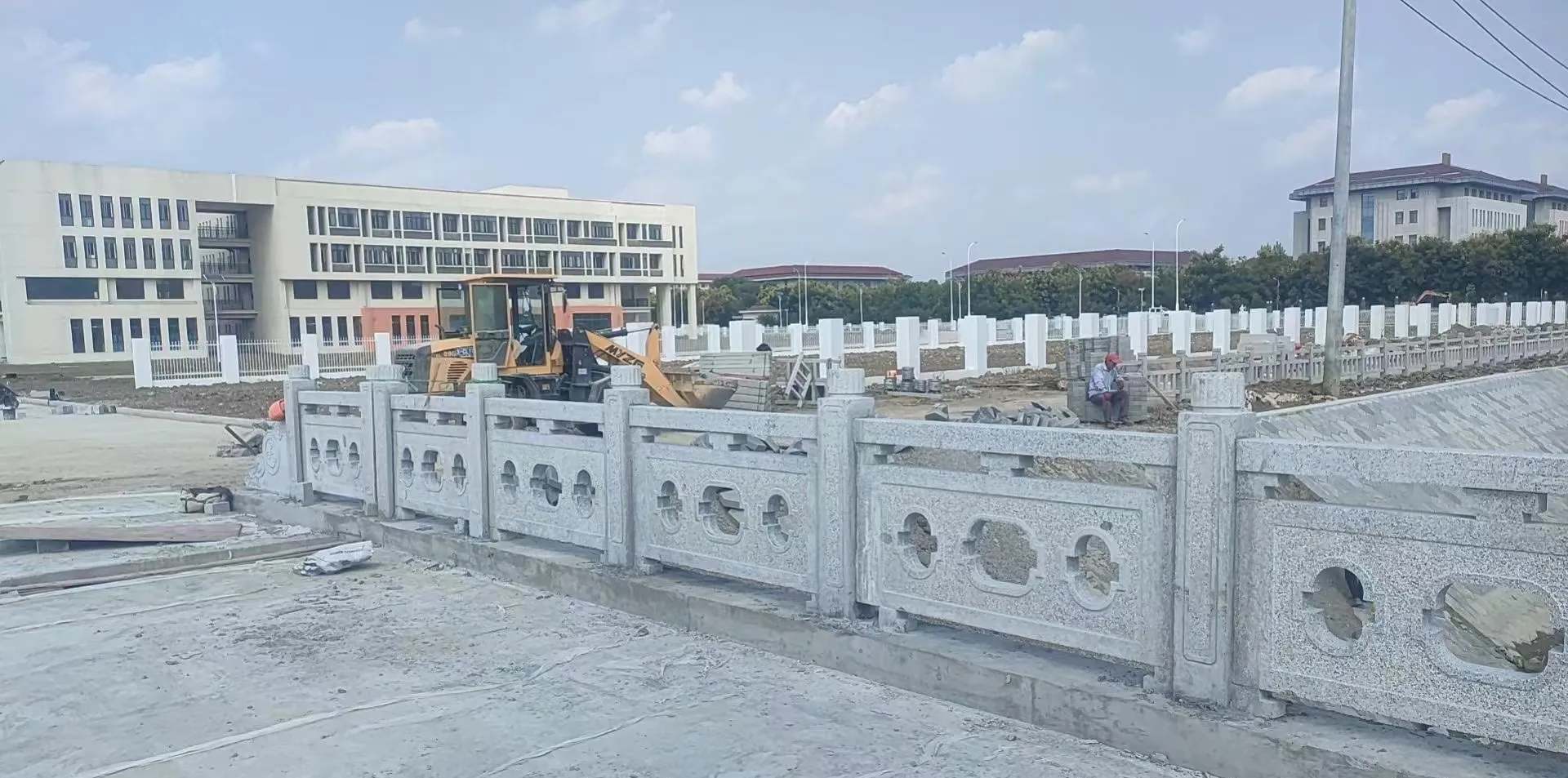 太原 白麻花岗岩荔枝面河道栏杆