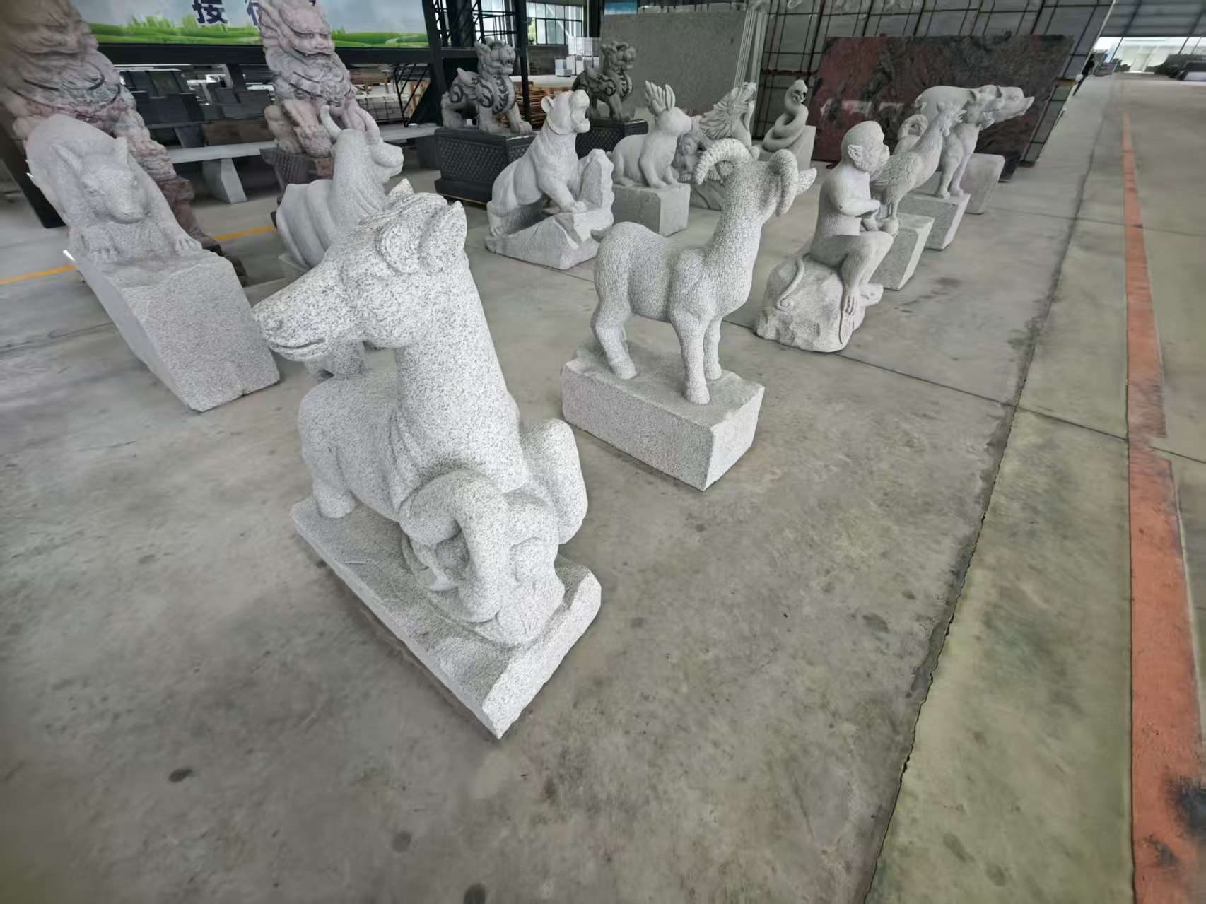 太原 芝麻白花岗岩造型立体雕刻——十二生肖